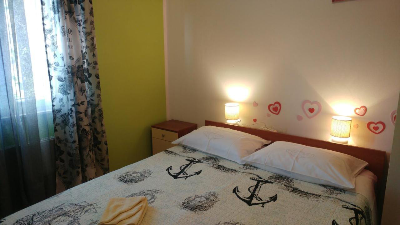 Apartment Tina Trogir Ngoại thất bức ảnh