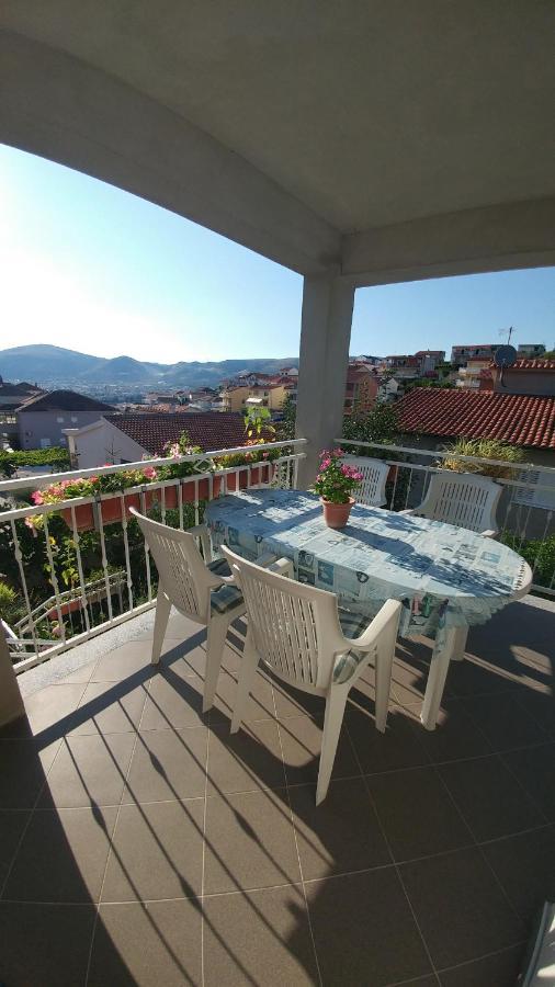 Apartment Tina Trogir Ngoại thất bức ảnh