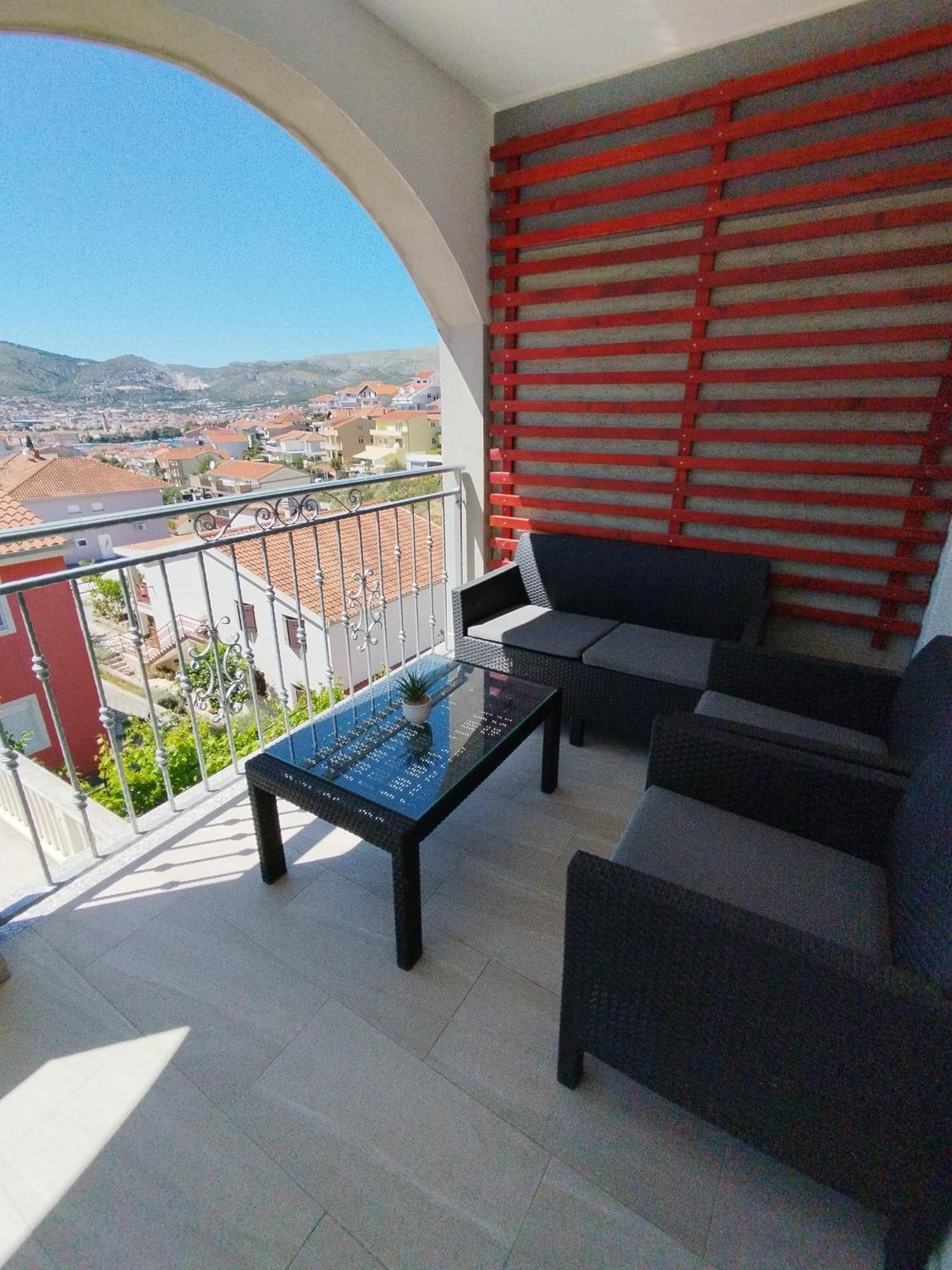 Apartment Tina Trogir Ngoại thất bức ảnh